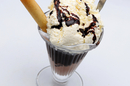 Sélection de desserts maison et café douceur